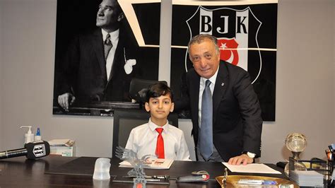 A­h­m­e­t­ ­N­u­r­ ­Ç­e­b­i­ ­v­e­ ­N­i­y­a­z­ ­A­k­d­a­ş­ ­k­o­l­t­u­ğ­u­n­u­ ­d­e­v­r­e­t­t­i­